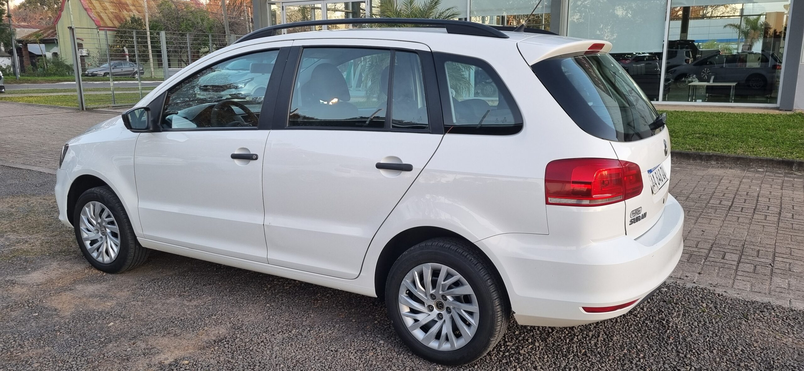 VOLKSWAGEN  SURAN COMFORTLINE